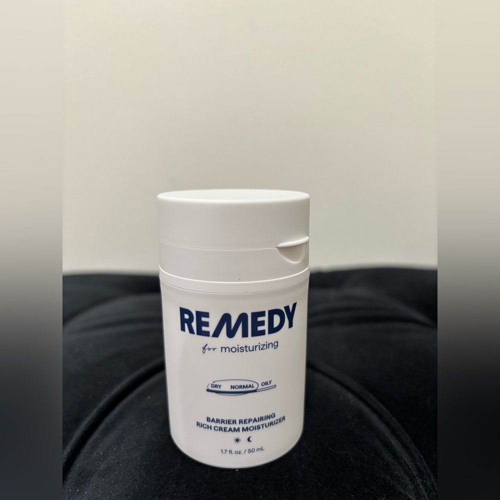 REMEDY Moisturizing Barrier Repair Cream